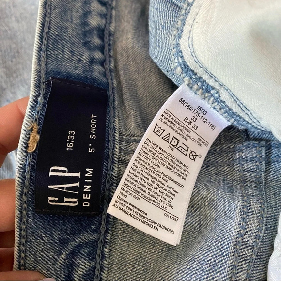 GAP Light Wash Blue High Rise Distressed 5" Denim Jean Short Plus Size 16/33 - Picture 5 of 10